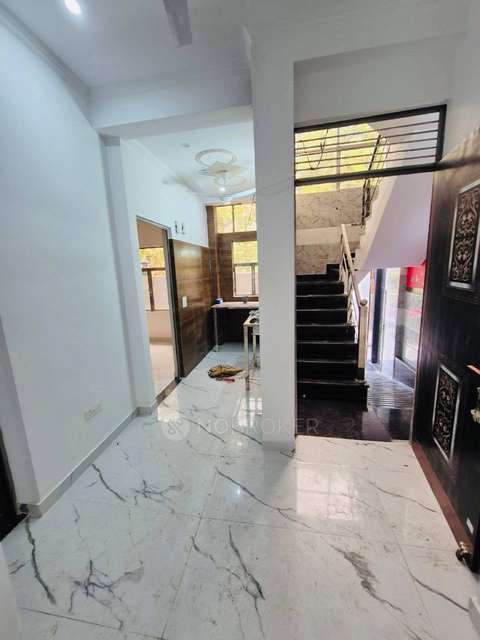 PG for Boys in Sector 20