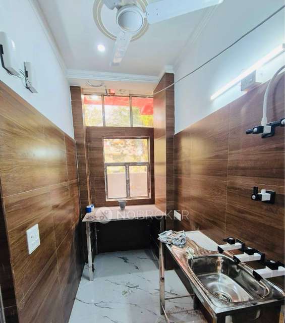 PG for Boys in Sector 20