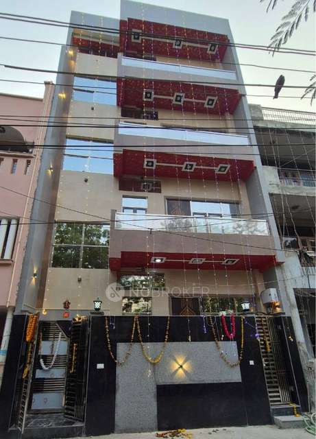 PG for Boys in Sector 20