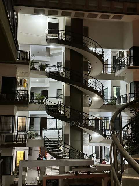 3 BHK Flat In Silver Wood Enclave For Sale  In Devinagar