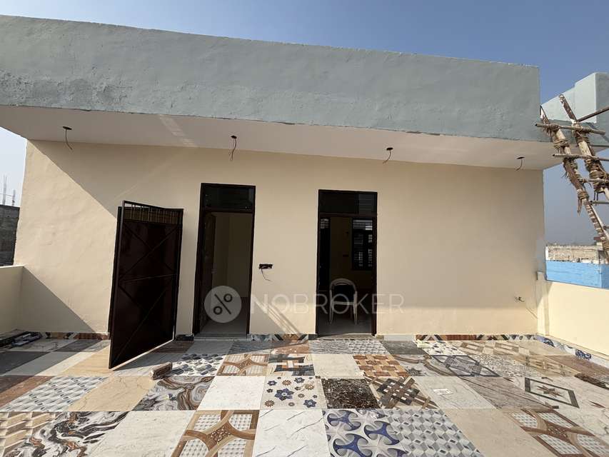 1 RK Flat In Nkv Residency for Rent  In  Sector 72a