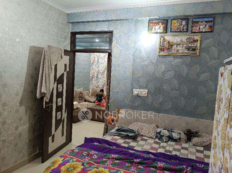 1 BHK Flat In Gokul Apartment For Sale  In Sector 105