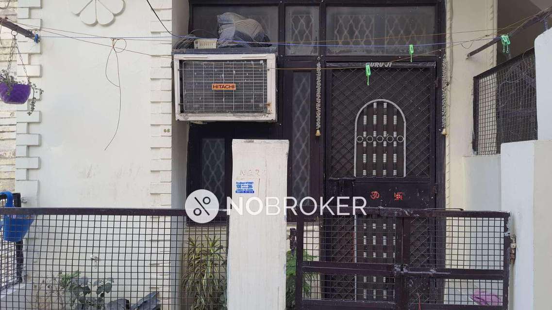 3 BHK Flat for Rent  In Rohini