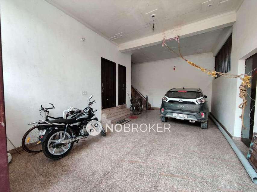 4 BHK Flat For Sale  In Najafgarh