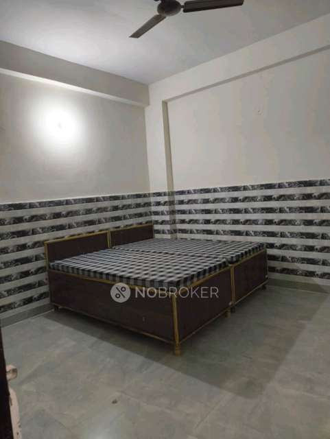 1 RK House for Rent  In Sector 44