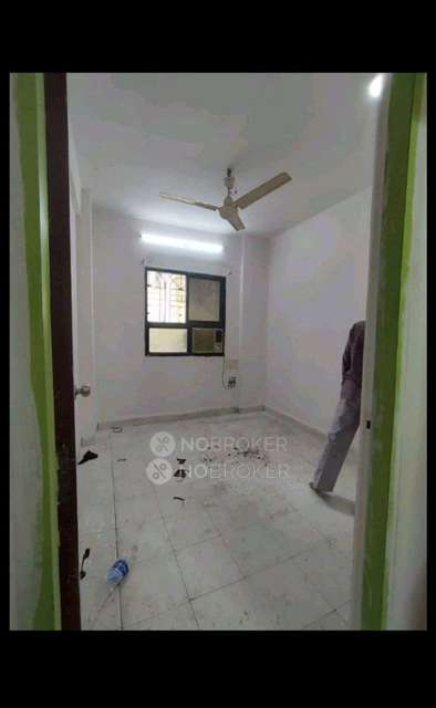 Shared Room for Female In 1 BHK  In Osho Ashtavinayak Society In B Cabin Thane West