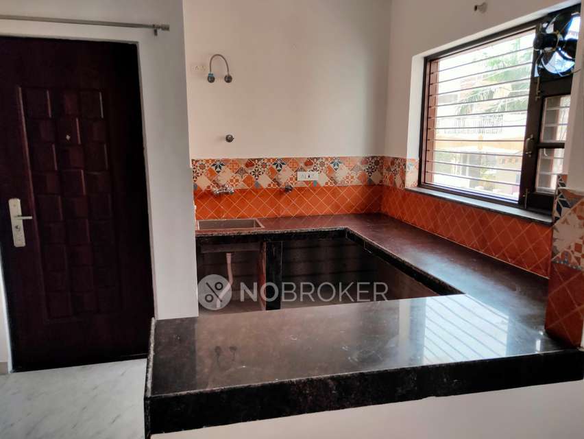 2 BHK Flat In Kamla Sadan for Rent  In Civil Lines