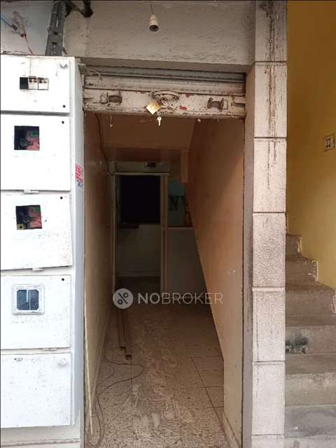 Godown/Warehouse in Parvathipuram, Vishweshwarapura, Shankarapura, Bangalore for Rent 