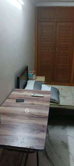 Single Room for Male In 3 BHK  In Banjara Hills