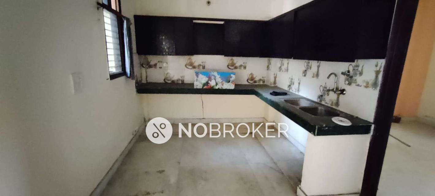 2 BHK Flat In Vidya Group for Rent  In Ashok Vihar Phase 3