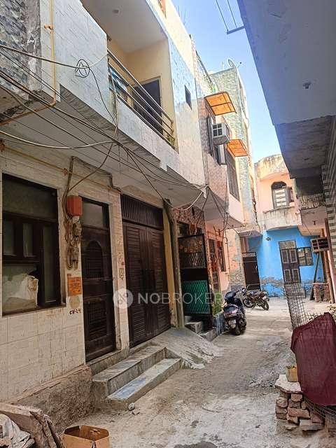 3 BHK House For Sale In Mohan Garden