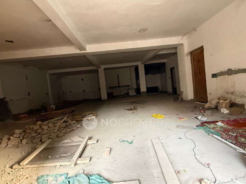 Commercial Property in Dwarka, Delhi for sale 