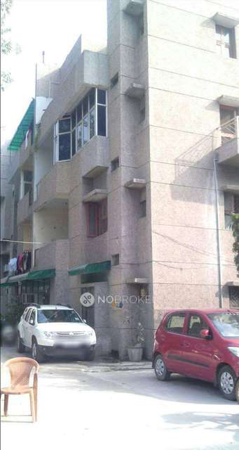 2 BHK Flat In Geeta Apartments for Rent  In Geeta Colony
