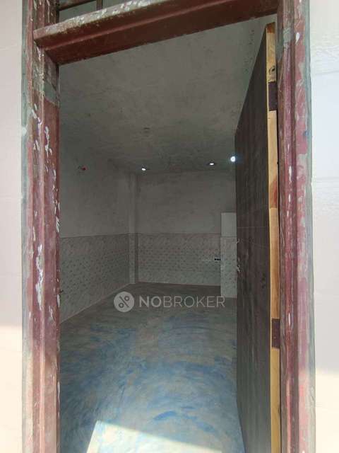 2 BHK House for Rent In 182