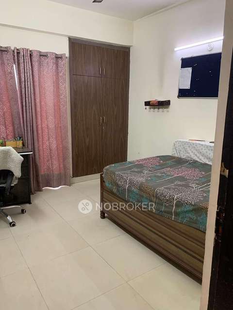 2 BHK Flat In Aims Golf Avenue 2 For Sale  In Sector 75