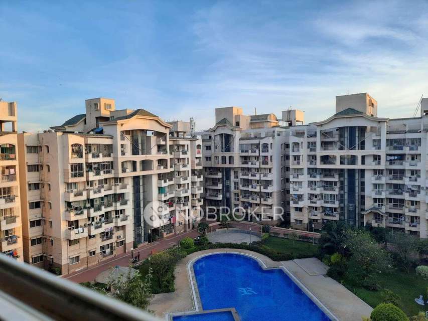 2 BHK Flat In Royal Legend Apartment For Sale  In Bommanahalli