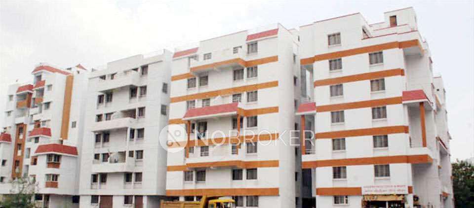 Shared Room for Female In 1 BHK  In Gaurang Sara Residency In Katraj