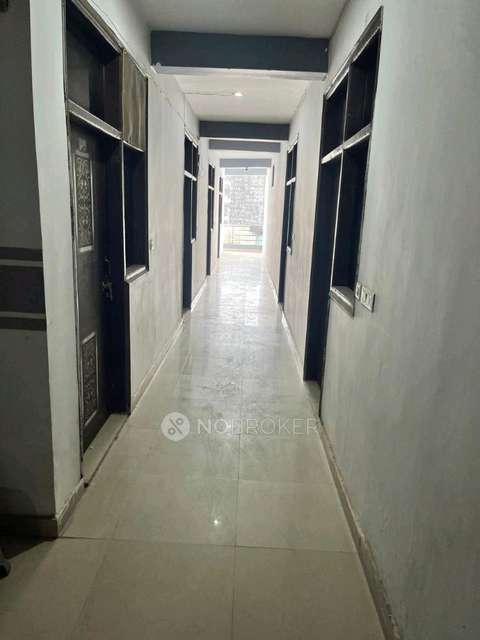 PG for Boys in Sector 73