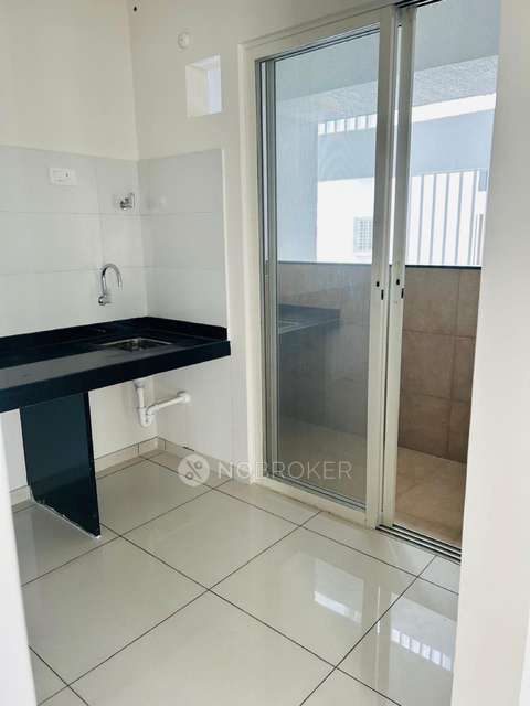 2 BHK Flat In Yash Onelnfinitee for Rent  In Tathawade