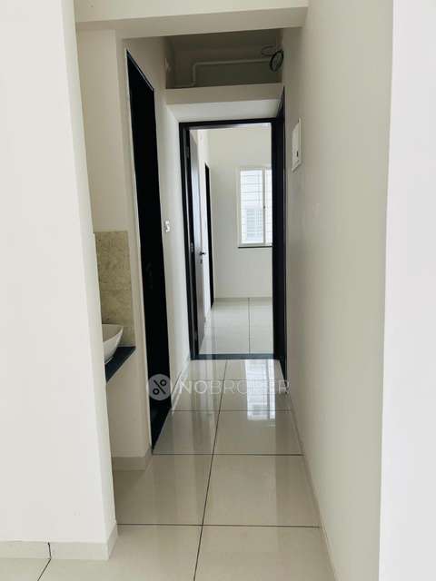 2 BHK Flat In Yash Onelnfinitee for Rent  In Tathawade