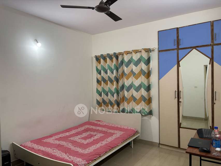 Single Room for Male In 2 BHK  In Sheshadri Residency In Bellandur