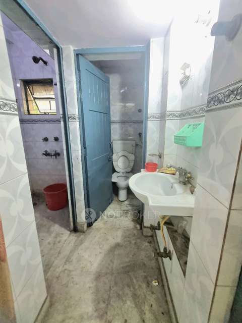 2 BHK Flat For Sale  In Pocket R, Dilshad Garden