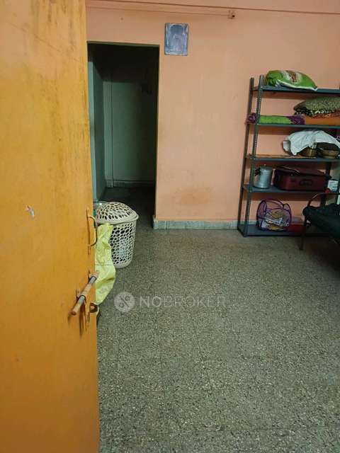 1 RK Flat In Flat  for Rent  In Bakul Mangal Karyalay