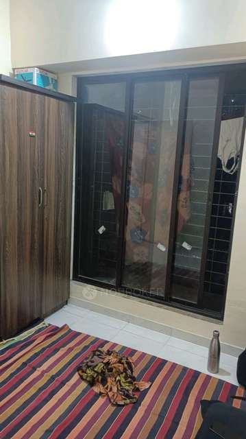 Single Room for Male In 1 BHK  In Parishram Chs  In Kandivali West
