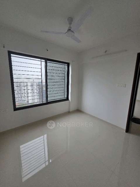2 BHK Flat In Manav La Centra for Rent In Tathawade