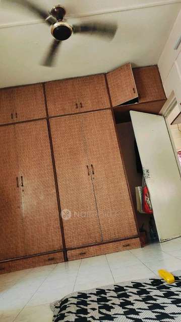 Shared Room for Female In 2 BHK  In Unity Complex In Shaniwar Peth