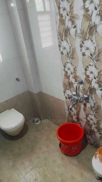 Shared Room for Female In 2 BHK  In Unity Complex In Shaniwar Peth
