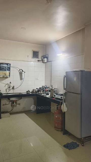 Shared Room for Female In 3 BHK  In Wakad