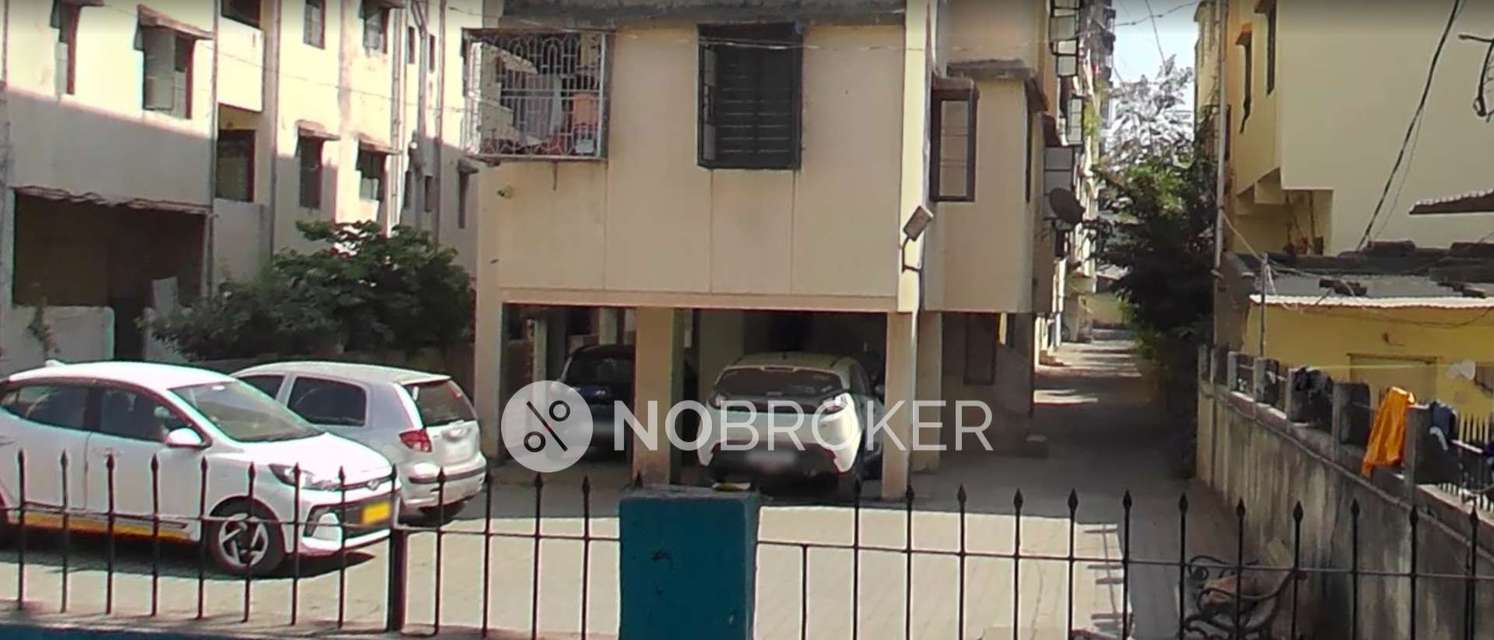 1 BHK Flat In Umesh Apartment Hadapsar for Rent  In Hadapsar Gadital Bus Stand