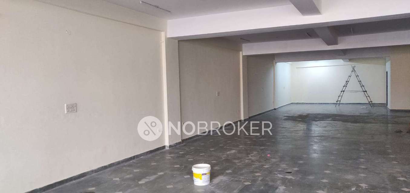 Godown/Warehouse in Rangpuri, Delhi for sale 
