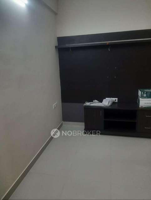 2 BHK Flat In Akshaya Royal For Sale  In Bommasandra