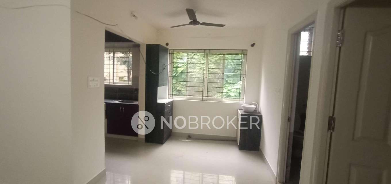 2 BHK Flat In Akshaya Royal For Sale  In Bommasandra