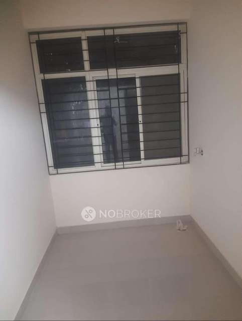 2 BHK Flat In Akshaya Royal For Sale  In Bommasandra