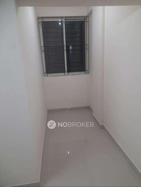 2 BHK Flat In Akshaya Royal For Sale  In Bommasandra