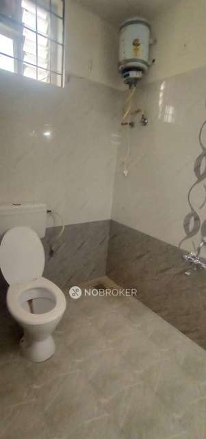 2 BHK Flat In Akshaya Royal For Sale  In Bommasandra