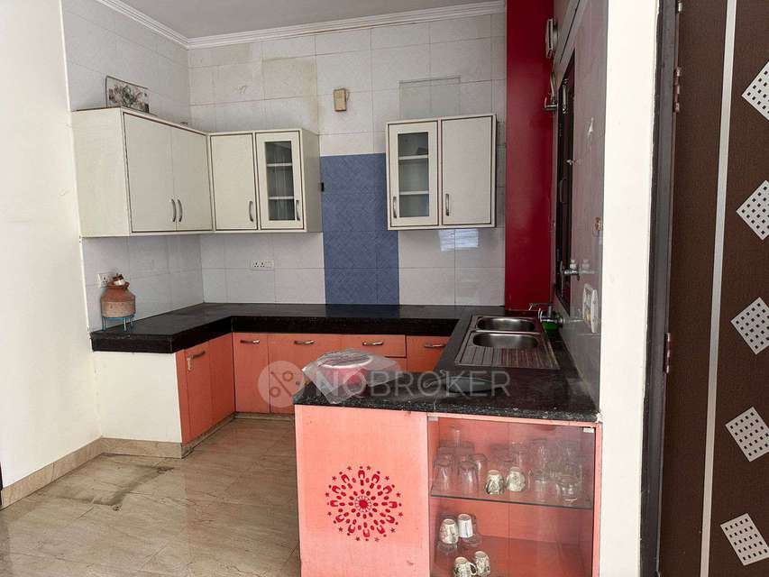1 BHK House for Rent  In Sector 52