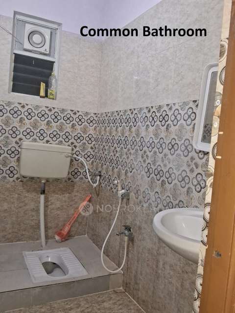 3 BHK Flat In Ys Residency For Sale  In Lakadikapul