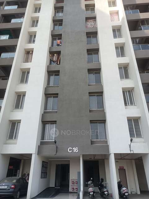 2 BHK Flat In Kolte Patil Little Earth For Sale  In Little Earth By Kolte Patil 