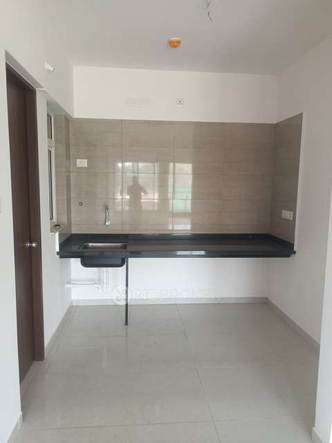 2 BHK Flat In Kolte Patil Little Earth For Sale  In Little Earth By Kolte Patil 