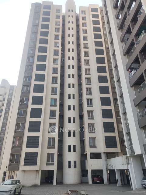 2 BHK Flat In Kolte Patil Little Earth For Sale  In Little Earth By Kolte Patil 