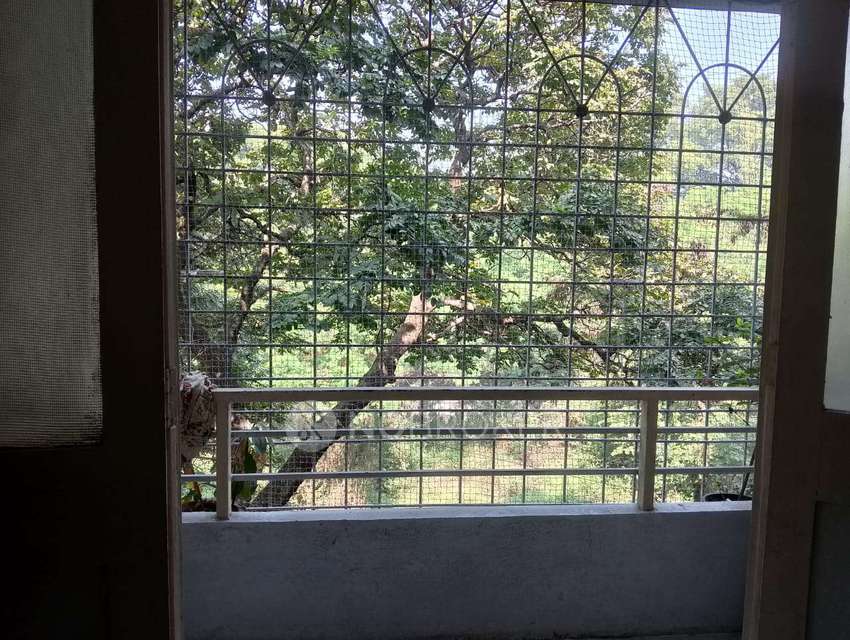 2 BHK Flat In Hatim Manzil for Rent In Burhani Colony Rd