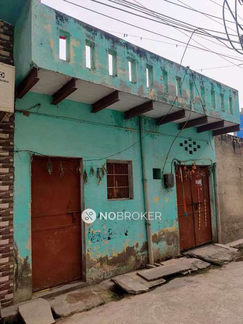 Shop in Najafgarh, Delhi for sale 