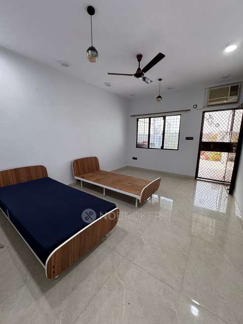 PG for Girls in Kalkaji