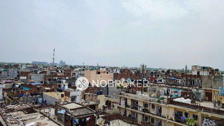 2 BHK Flat In Raju Park For Sale  In Raju Park, Khanpur, New Delhi.