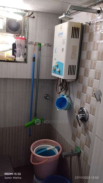 1 RK Flat In Balkrishna Niwas Dahisar West For Sale  In Balkrishna Niwas Co-operative Housing Society