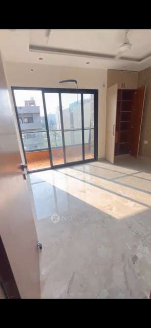 2 BHK Flat for Rent  In Sector 84